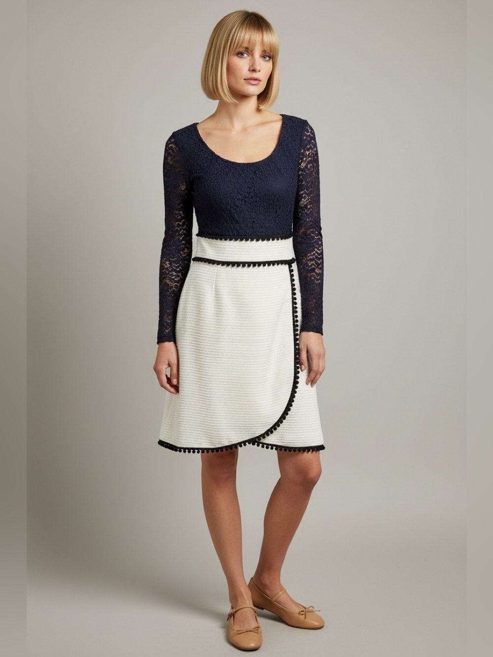 VINTAGE 1960s Ivory Navy A-line Dress PARADE OF NEW YORK label SZ 10